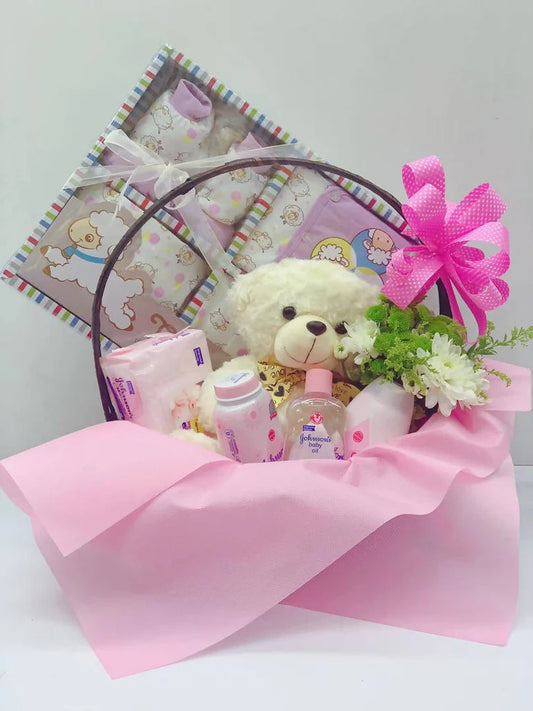 New Born Baby Girl Gift Set D