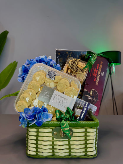 Raya Gift Basket - Anjung Tradisi Premium Cookies & Treats