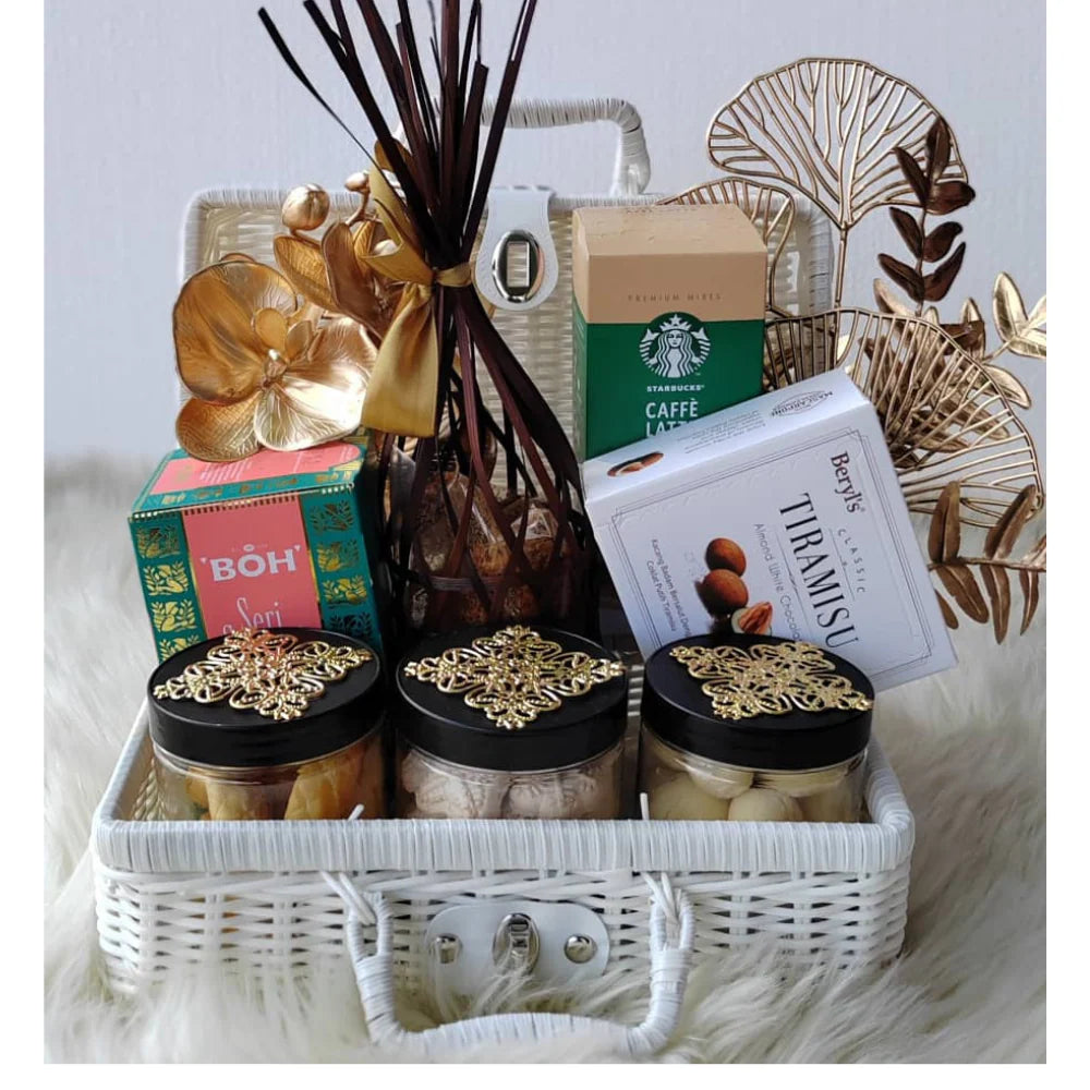 Sinar Raya Gift Basket